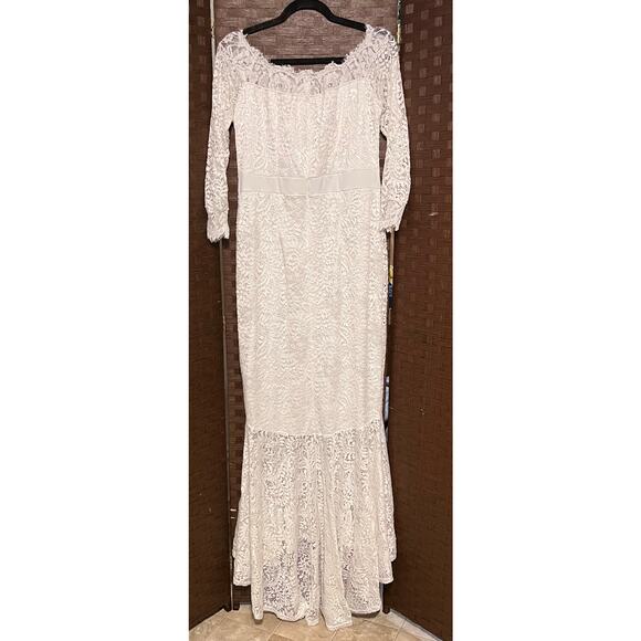 Lace Boatneck Fishtail Dress- Size 14-16 - Picture 9 of 11